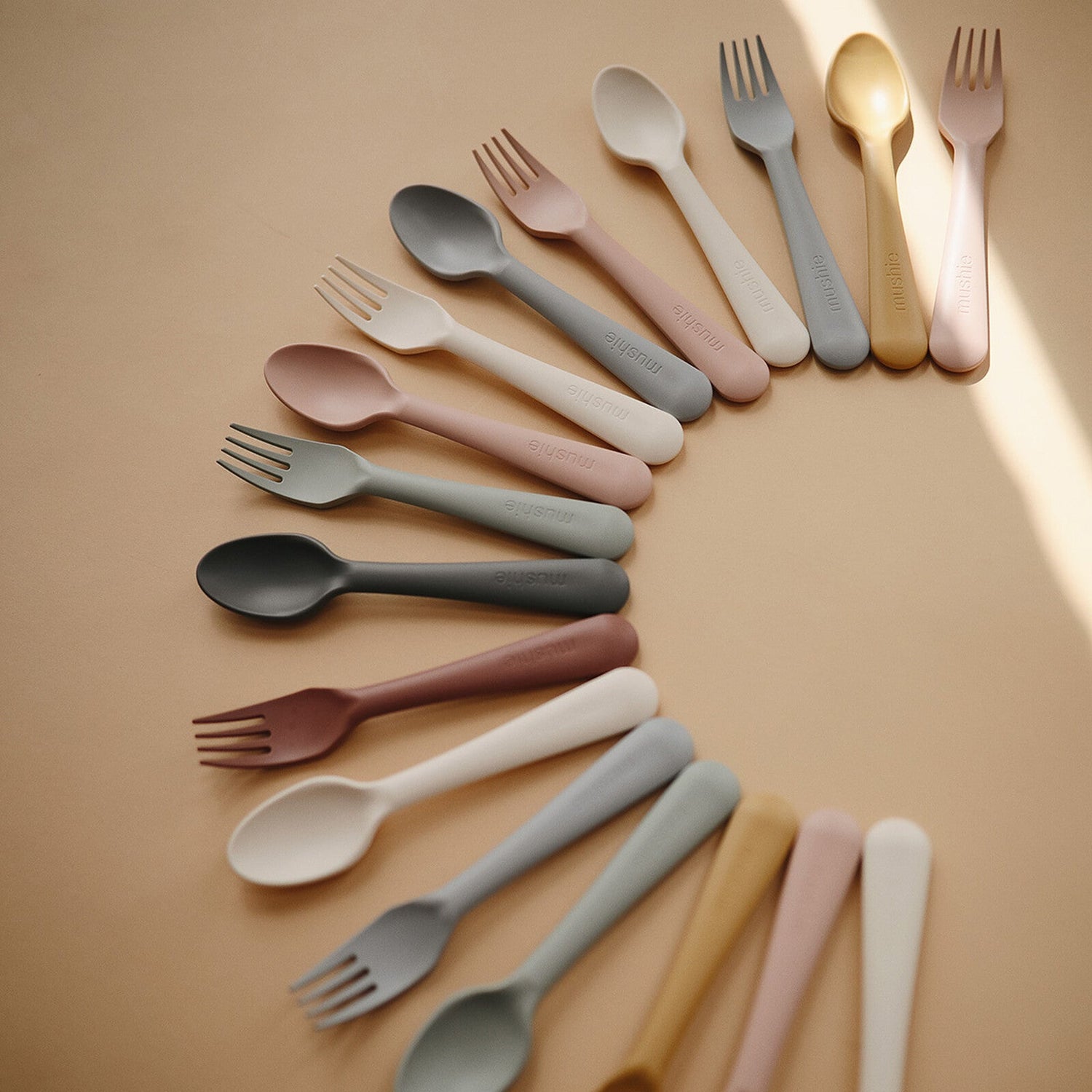 À TABLE